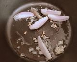 Hình bước làm 1 của món Canh Kim Chi Bò Bằm Siêu Cay