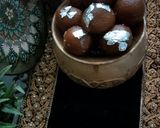 A picture of step 10 of Bread gulab jamun.