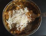 A picture of step 2 of Santa chapati pizza.