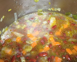 Foto del paso 2 de la receta: Alubias rojas con repollo salteado en olla a presión