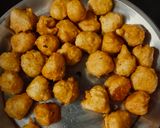 क्लासिक दही बड़े (Clasic dahi vade recipe in hindi) रेसिपी चरण 4 फोटो