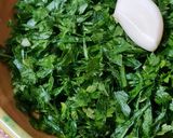 Foto del paso 4 de la receta: Perejil y ajo siempre listo 🌱 🧄 "Ajoperejil" 🧄 🌱 más "hack" que receta