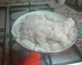 Foto del paso 5 de la receta: Alubias con calamares y almejas