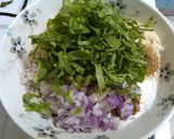 A picture of step 4 of Spinach Thali Peeth.