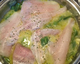 Foto del paso 4 de la receta: Merluza en salsa verde con huevos cocidos