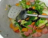 Foto langkah ke 5 dari resep Oseng sayur sosis.