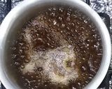 A picture of step 1 of Strawberry Icetea  #ramadankitiyari.