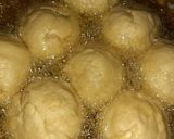 A picture of step 9 of Egg roll.