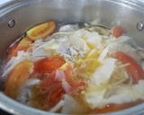 Hình bước làm 2 của món Canh cá thác lác nấu măng chua