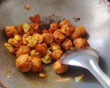 A picture of step 1 of Soya Manchurian.