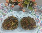 A picture of step 4 of Mix vegetable Red poha.