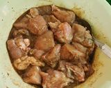 A picture of step 2 of Chilli chicken.