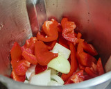 Foto del paso 2 de la receta: Merluza en salsa Navarra