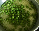 A picture of step 2 of Matar pulav.