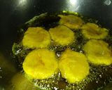A picture of step 2 of Besan or bascrili ki pakode.