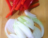 Foto del paso 1 de la receta: Alambre de pollo con ensalada