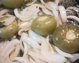 A picture of step 4 of Salsa Verde.