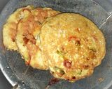 Foto langkah ke 4 dari resep Dadar Tahu Telur Pedas.