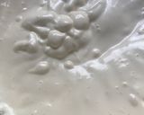 Foto del paso 1 de la receta: Minis bizcochuelo Sin tacc para el mate con 4 Ingredientes. Súper húmedo y fácil