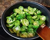 Foto del paso 2 de la receta: Fritada de ñoras verdes con pollo y conejo