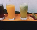 A picture of step 4 of Fresh fruit juice.