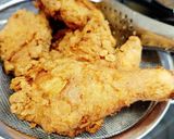 Foto langkah ke 10 dari resep Fried Chicken Crispy ala Rumah.