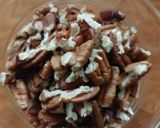Foto del paso 2 de la receta: Panqué de La Lechera en licuadora con pasas y nueces
