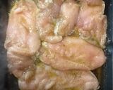 Foto del paso 4 de la receta: Pechugas de pollo adobado a la plancha