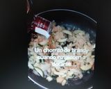 Foto del paso 3 de la receta Spaghettis con surtido de mariscos congelados de bolsa