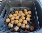 A picture of step 1 of Airfryer Meatballs.