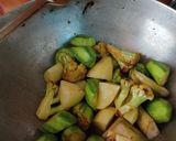 পটল ও সব্জী দিয়ে মাছের ঝাল(Potol,sobji diye mach er jhal recipe in Bengali) রেসিপির ধাপ 3 ছবি