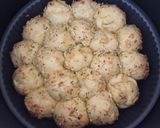 Foto langkah ke 14 dari resep Cheese Garlic Butter Bread #tanpaoven.