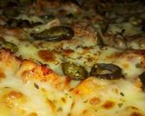 A picture of step 3 of Chicken tikka pizza.