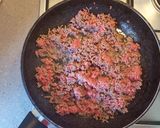 Foto langkah ke 4 dari resep Beef Chimichangas.