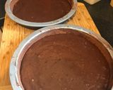A picture of step 5 of Chocolate cake with chocolate fresh cream.