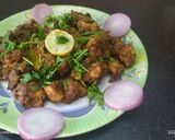 A picture of step 5 of Onion chicken fry.