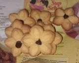 Foto langkah ke 5 dari resep Kue Semprit Khas Idul Fitri.