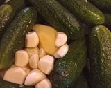 Kovászos uborka krumplival recept fázis 1 fotója