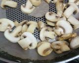 A picture of step 2 of Butter Garlic Mushroom.