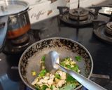 A picture of step 2 of Suji Thattu idli.