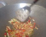 Foto langkah ke 4 dari resep Daging ayam saus asam manis.