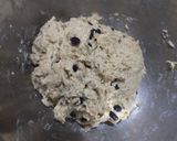 Foto langkah ke 4 dari resep No Knead Banana Raisin Bun.