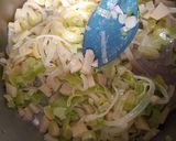 Foto del paso 2 de la receta: Crema de puerro 🌿🍵
