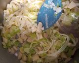 Foto del paso 2 de la receta: Crema de puerro 🌿🍵