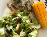 Foto del paso 8 de la receta: Dumpling de Coll relleno de pollo y vegetales cocidos al vapor en crema mutabal con ensalada