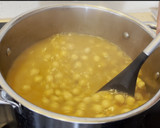 Foto del paso 3 de la receta: Garbanzos con langostinos