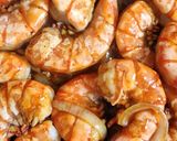 Foto langkah ke 3 dari resep Udang saos mentega.