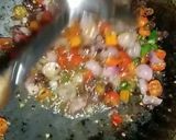 Foto langkah ke 2 dari resep Ikan goreng tumis bawang terasi.