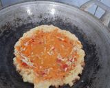 Foto langkah ke 3 dari resep Telur dadar sayur.