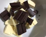 Foto del paso 1 de la receta: Brownie cheesecake 8° cumplemes de Mateo 👶🏼🥧🍫